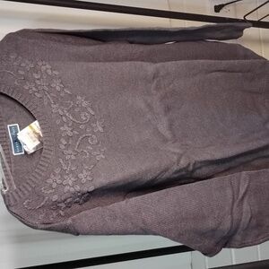 Karen Scott cotton&,acrycrilc charcoal gray long sleeve pull over sweater.